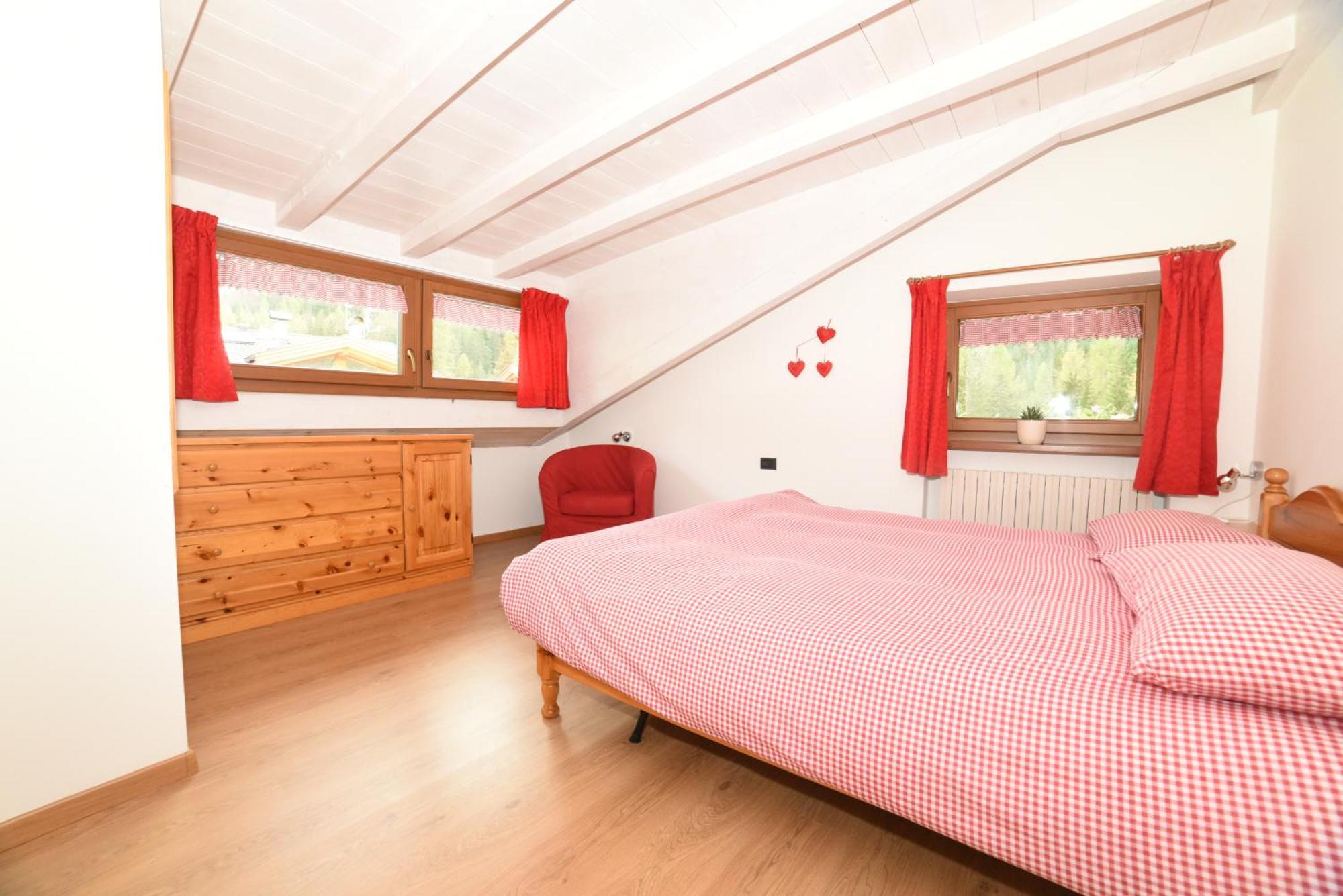 Cesa Mandi e Miky Apartment Canazei Bagian luar foto